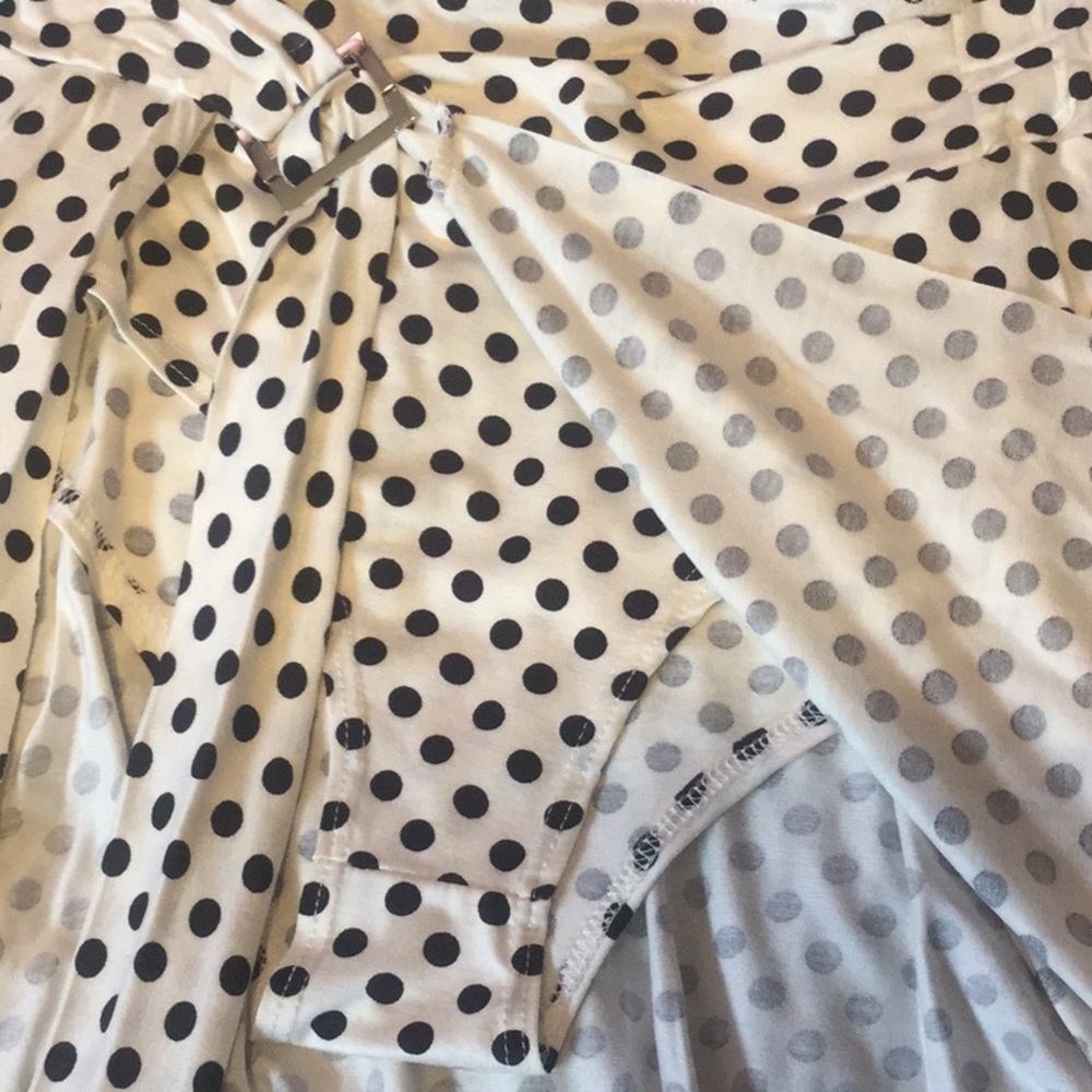 ❌DONATED❌White 2 Piece Black Polka Dot Skort Skirt Set - Picture 7 of 9